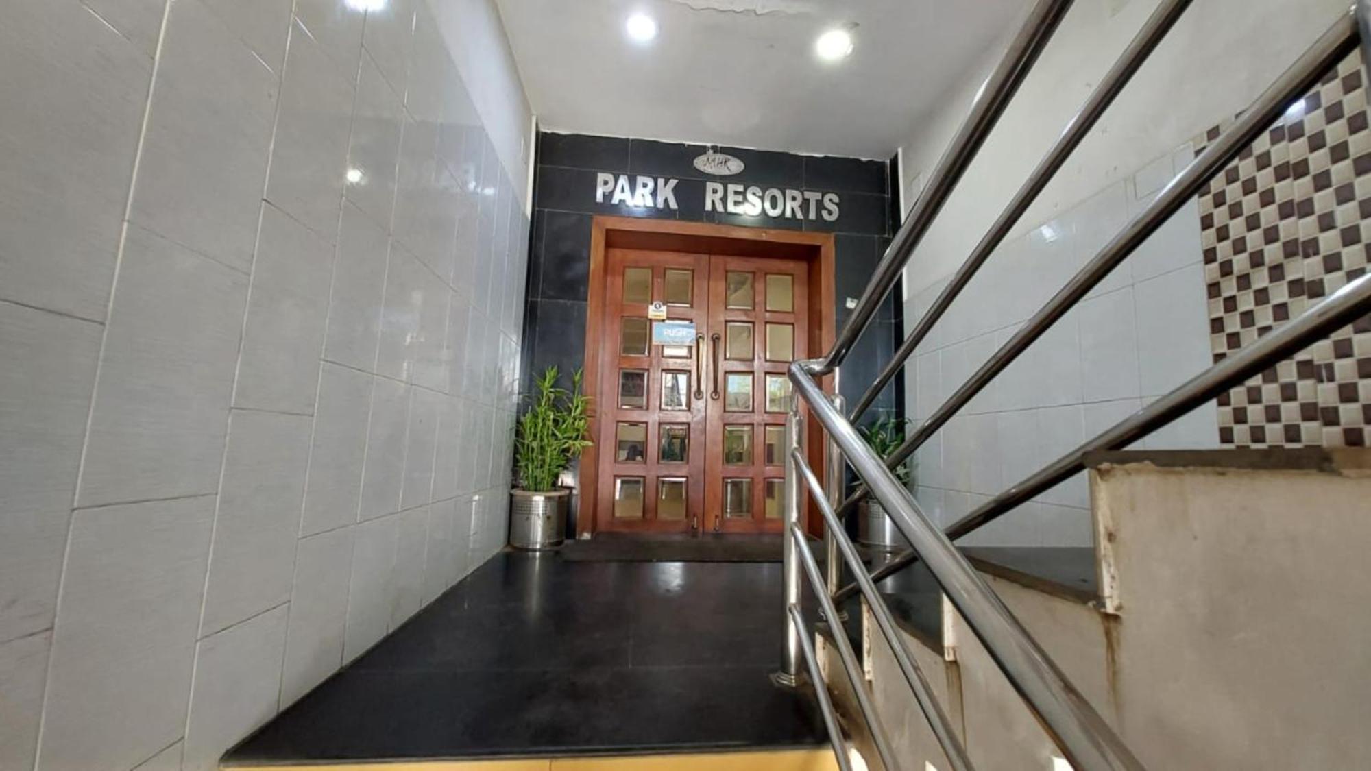 Park Near Railway Station- Lift Facilities-best Selling & Best Choice Of Travellers By Morservices 3*