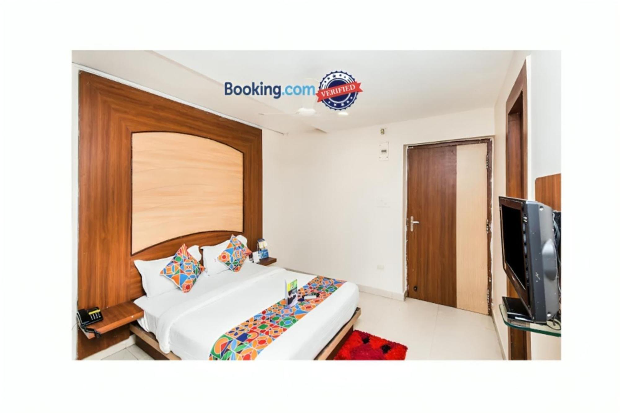 Park Near Railway Station- Lift Facilities-best Selling & Best Choice Of Travellers By Morservices 3* Bhubaneswar